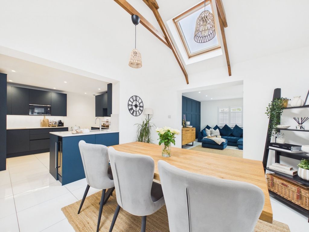 Property photo 1 of 17 Dining Area