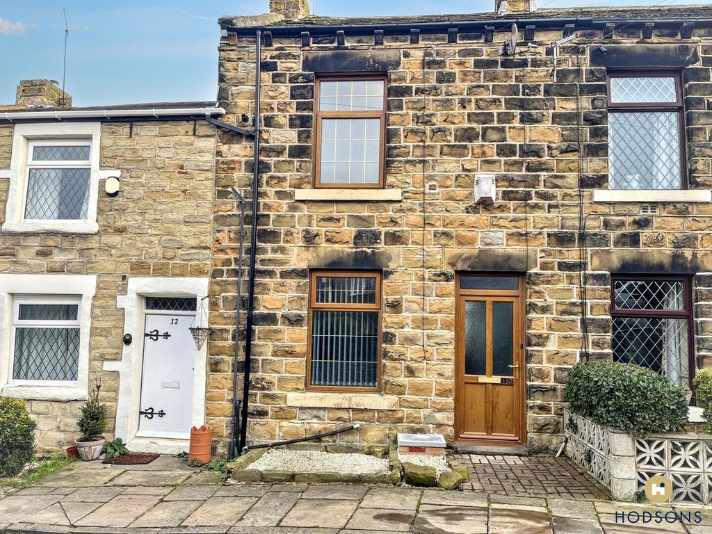 Property photo 1 of 6 Front (Exterior)