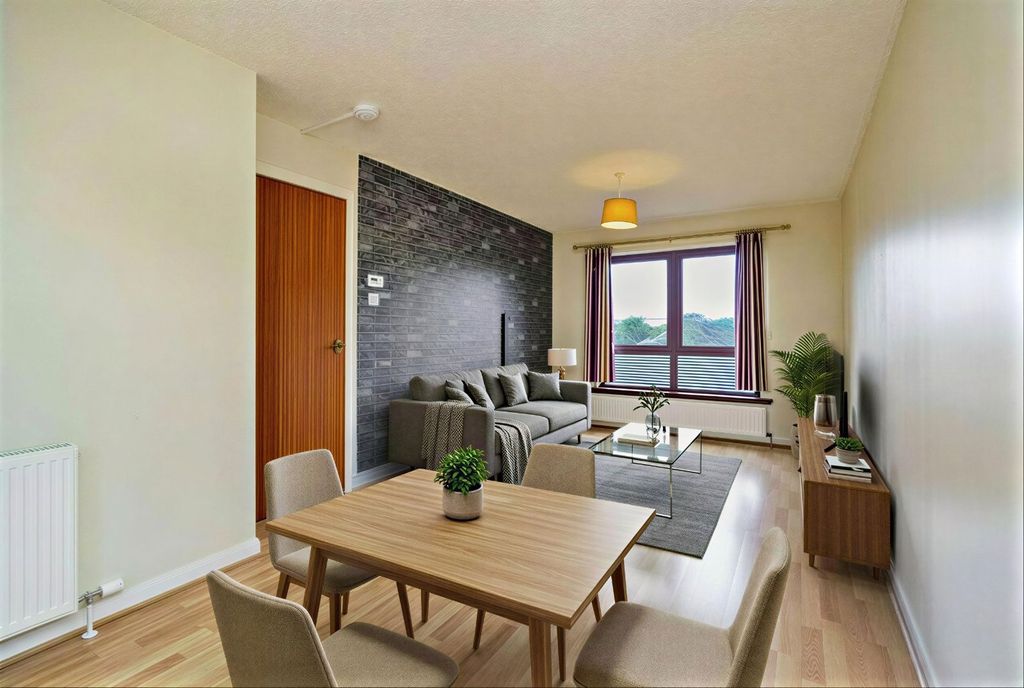 Property photo 2 of 21 Picture 2