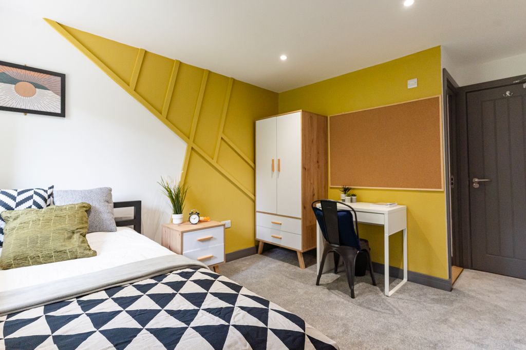 Property photo 3 of 17 91_Thurmond-15