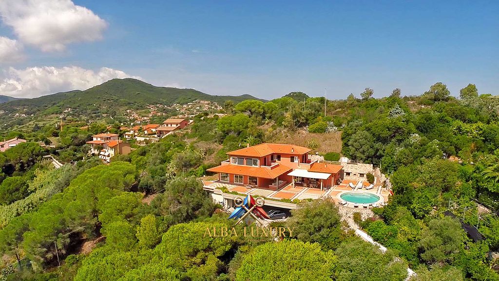 Property photo 1 of 40