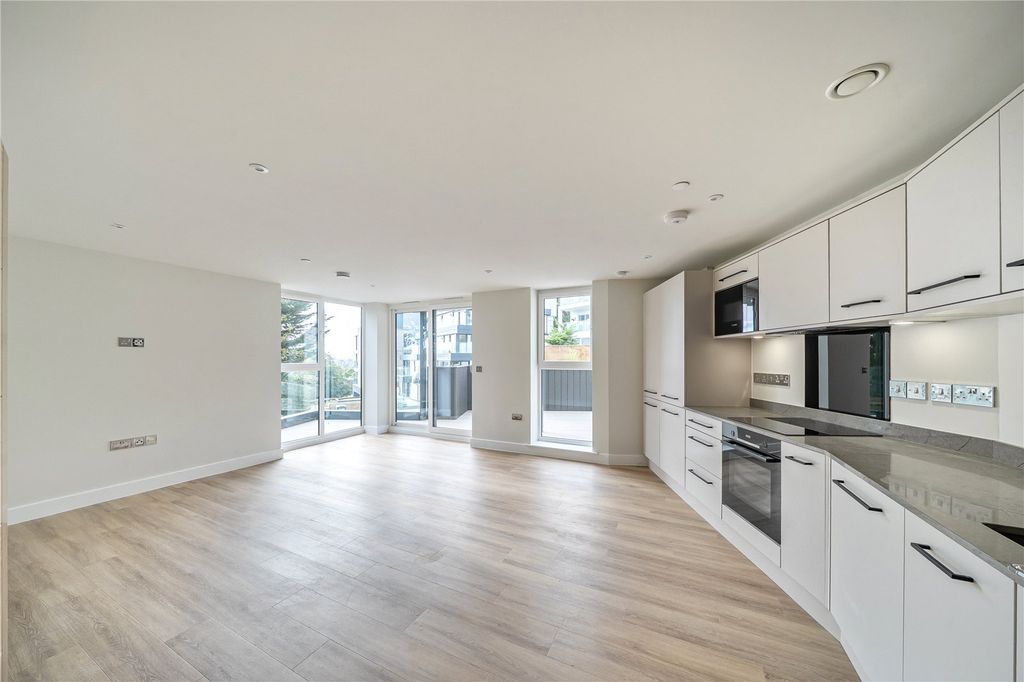 Property photo 1 of 7 Picture No. 11