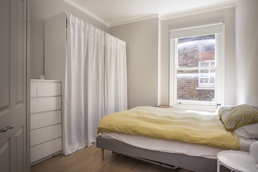 Property photo 3 of 12 09
