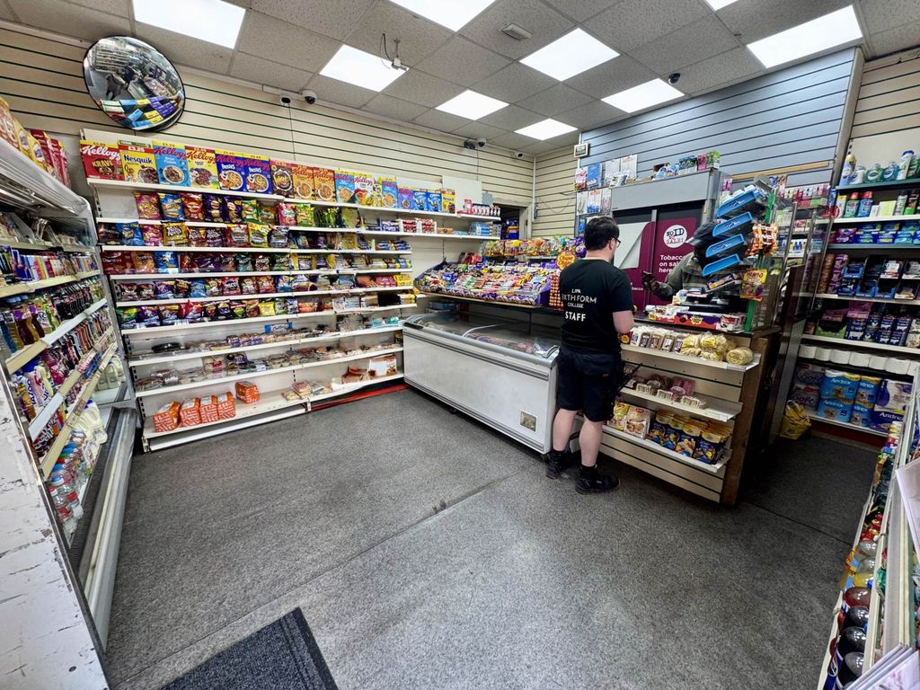 Property photo 2 of 18