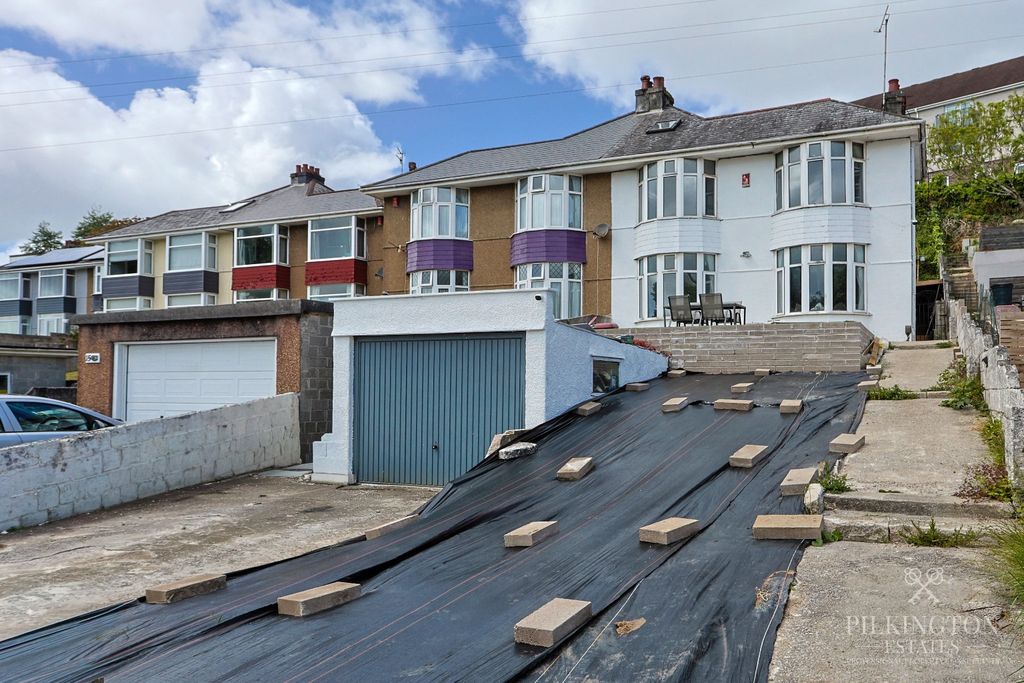 Property photo 1 of 16 5057741