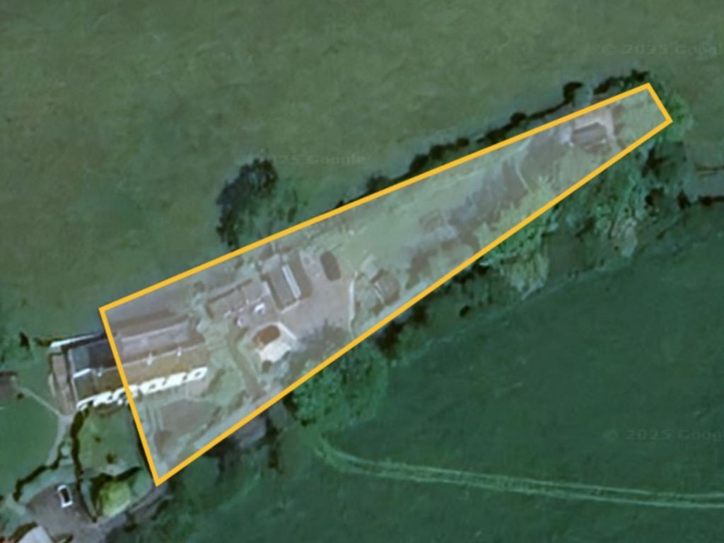 Property photo 2 of 24