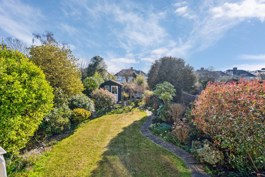 Property photo 2 of 19