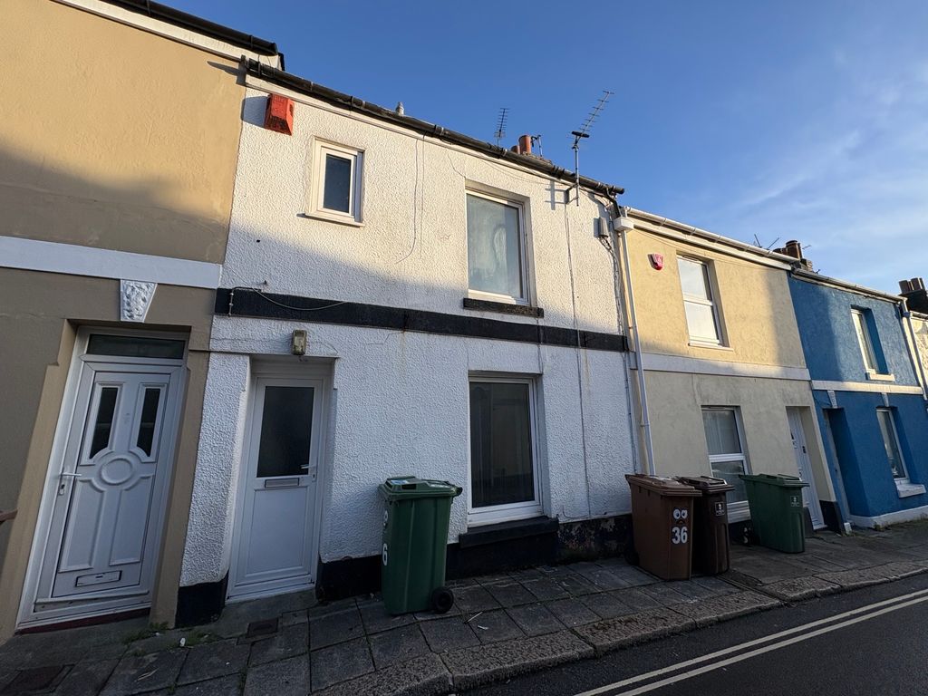 Property photo 1 of 8