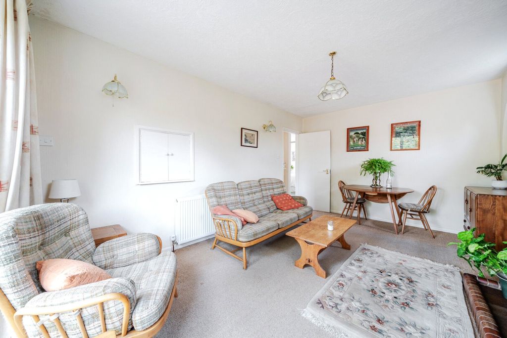 Property photo 2 of 11 Picture No. 13