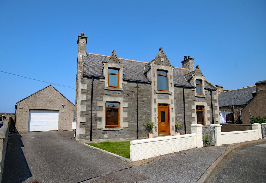 Property photo 1 of 41
