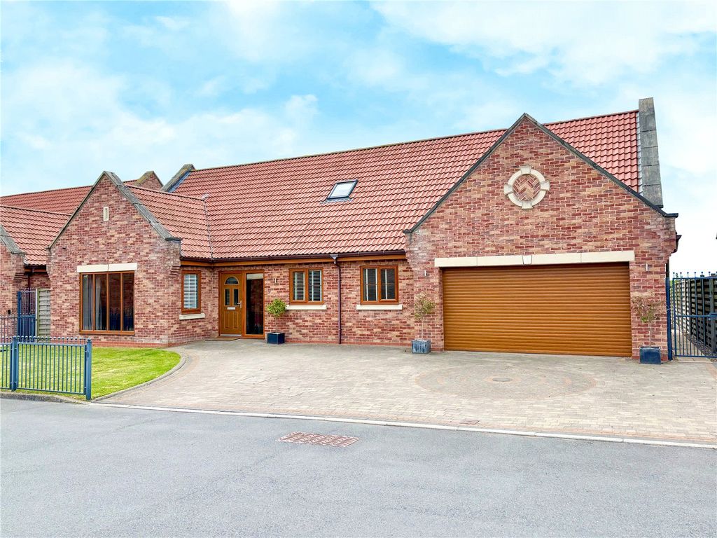 Property photo 1 of 30 Picture No. 42