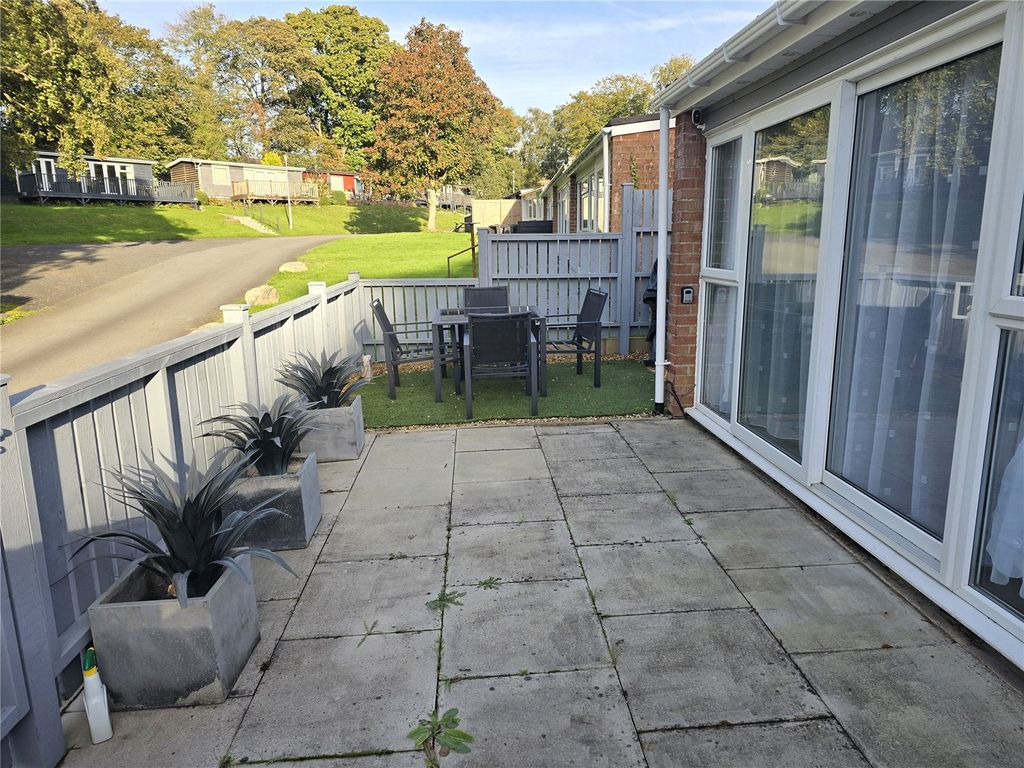 Property photo 2 of 13 Picture No. 21