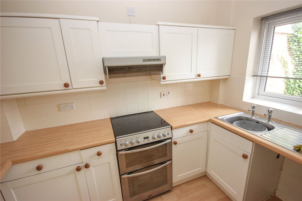 Property photo 2 of 10 Picture No. 33