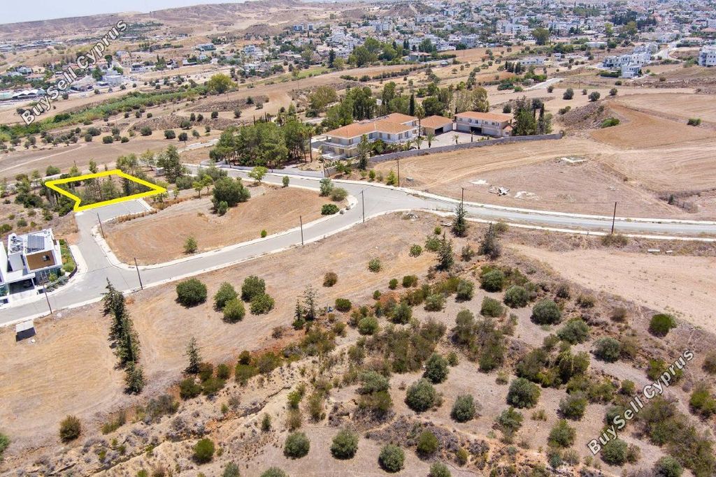 Property photo 1 of 3