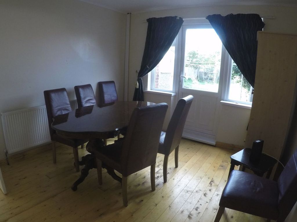 Property photo 2 of 8 Runswick 3