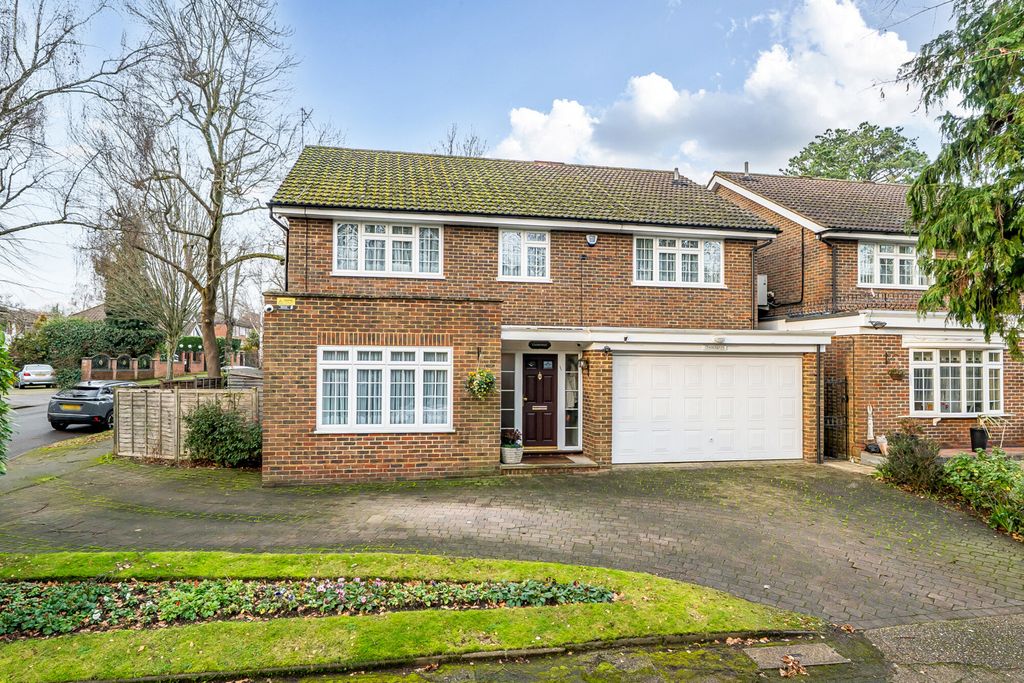 Property photo 1 of 23 1393730-1-6949619...