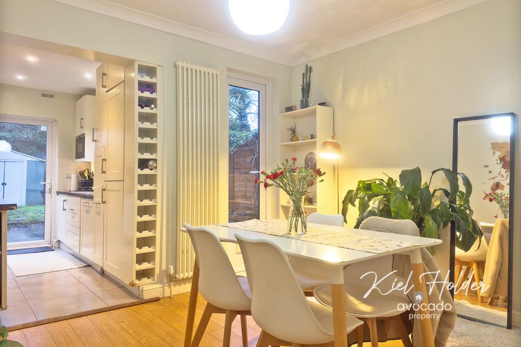 Property photo 3 of 19 4821986