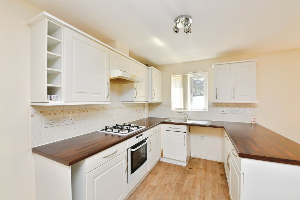 Property photo 3 of 15