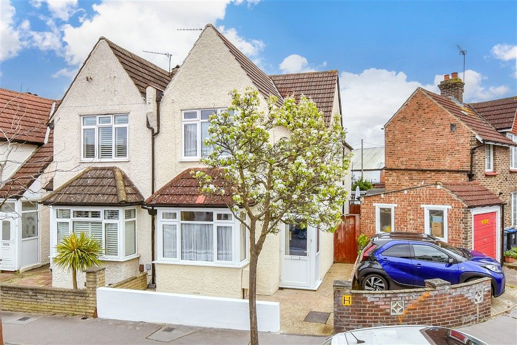 Property photo 1 of 10 External (Web)