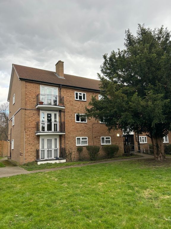 Property photo 1 of 9 Outside View