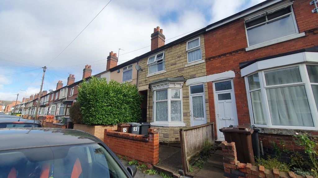 Property photo 2 of 18