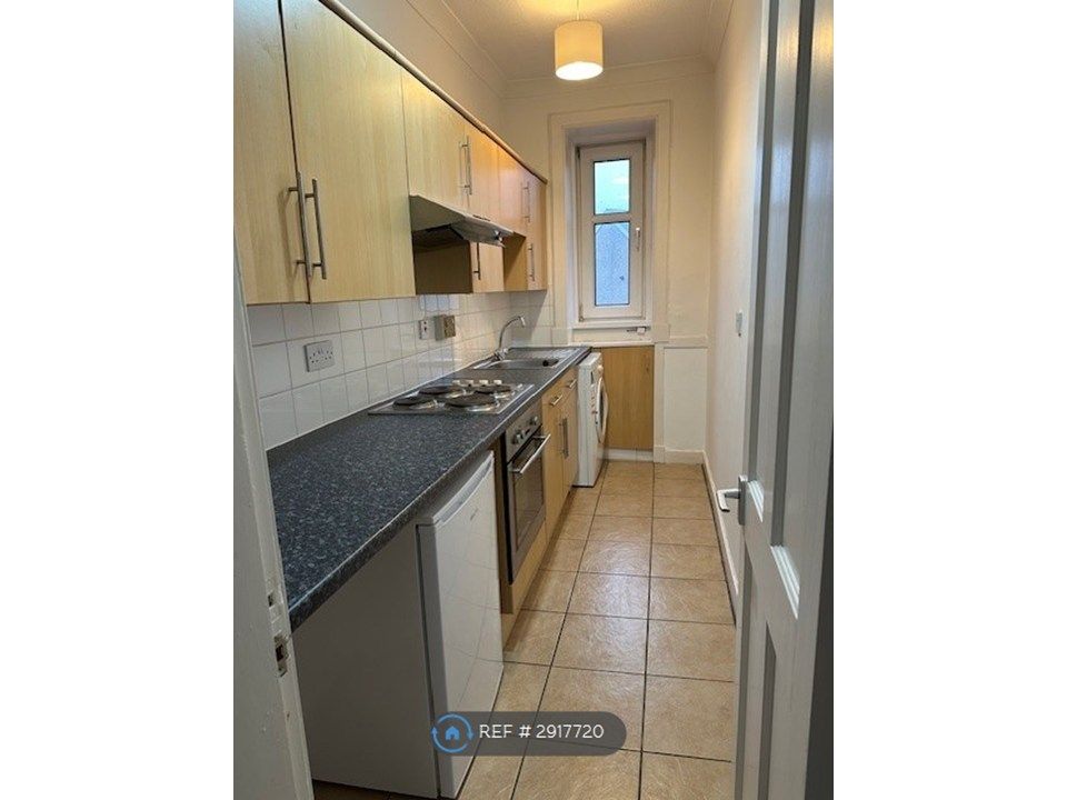 Property photo 2 of 6 Kitchen