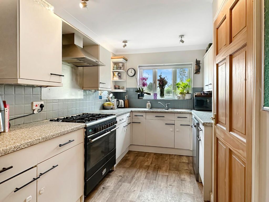 Property photo 2 of 21 Img (19).Jpg