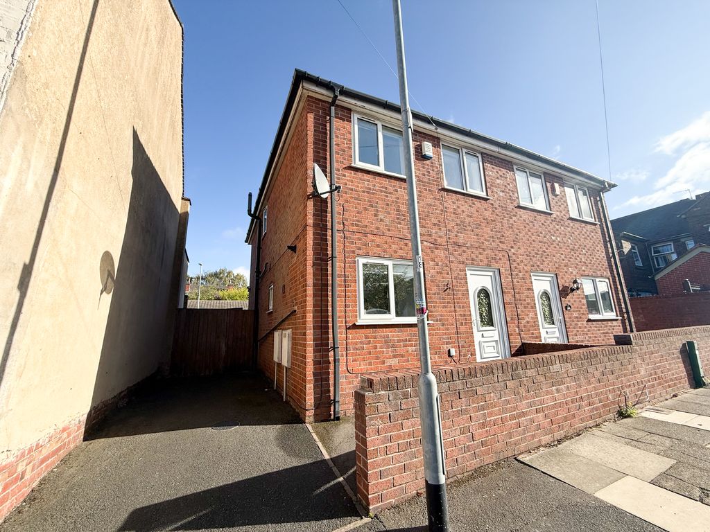 Property photo 1 of 14 Img_9380