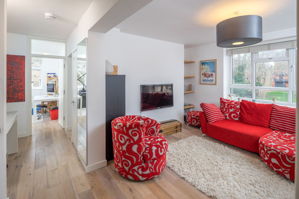 Property photo 2 of 9