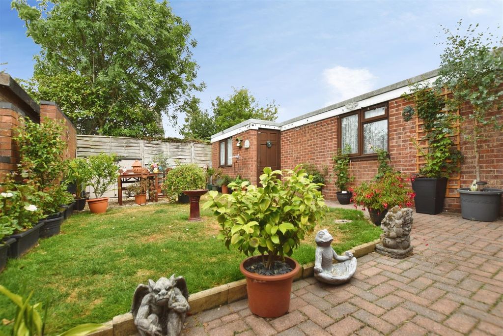 Property photo 3 of 24 7Db0Ca12-Gardn 20B.Jpg