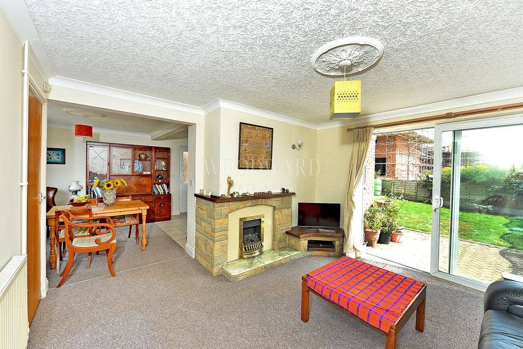 Property photo 2 of 18 Living Room