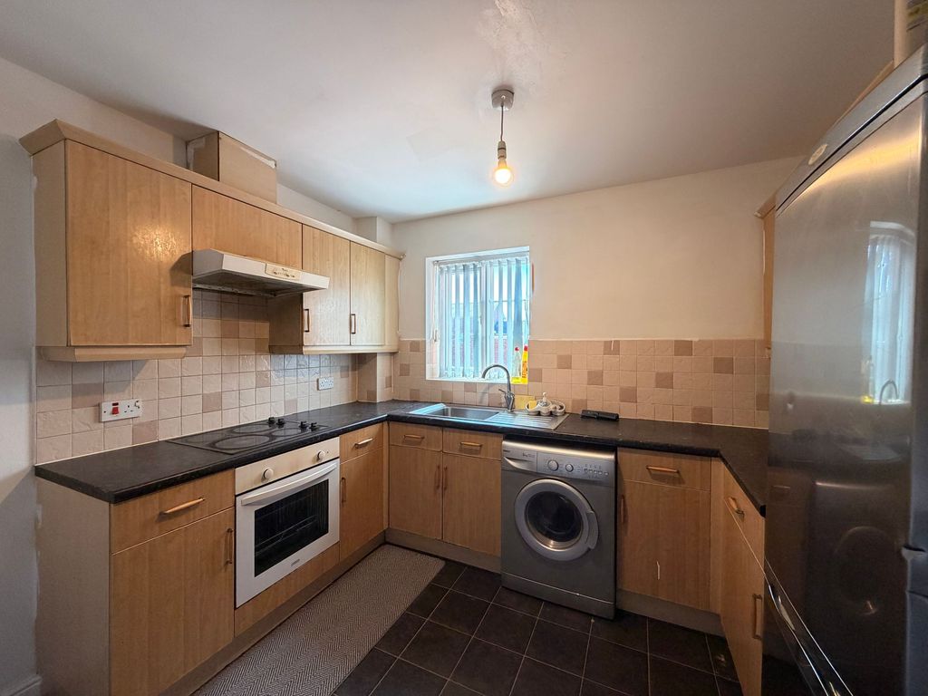 Property photo 2 of 14