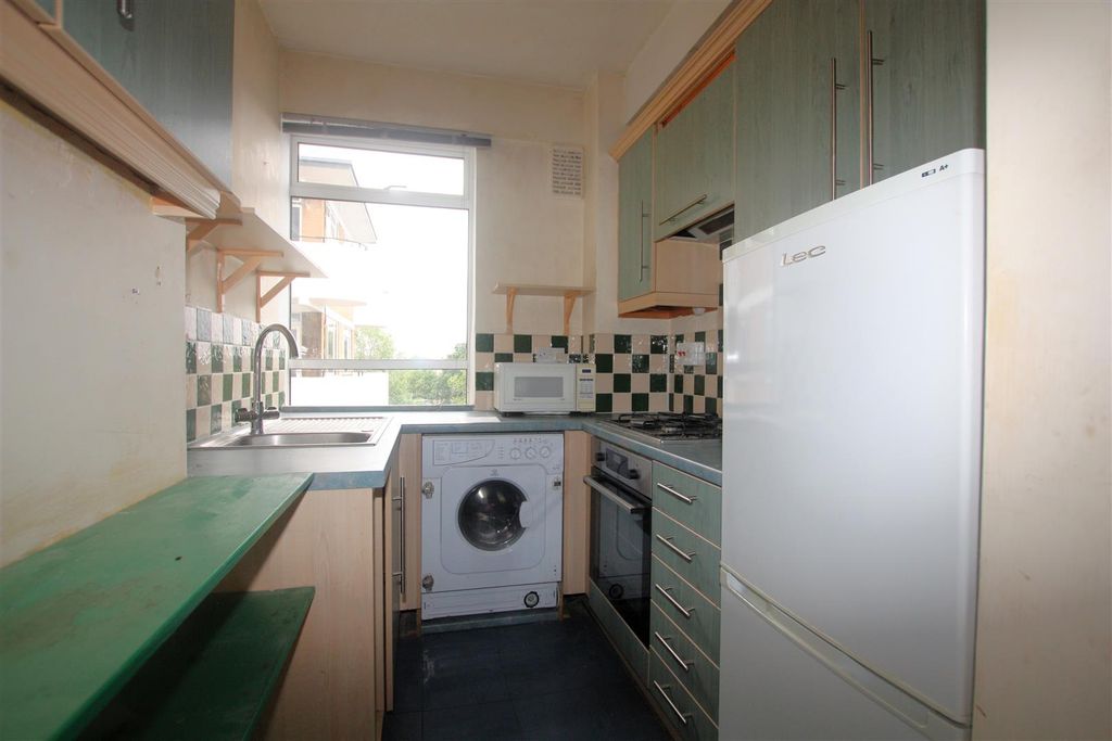 Property photo 2 of 8 Img_0004.Jpg
