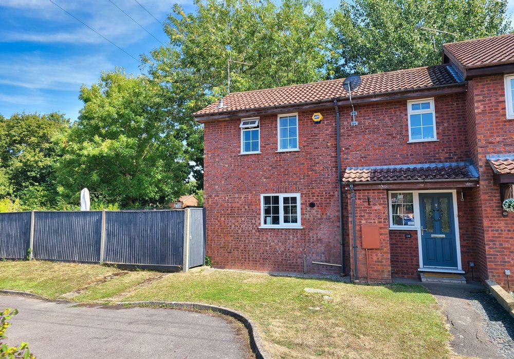 Property photo 1 of 32