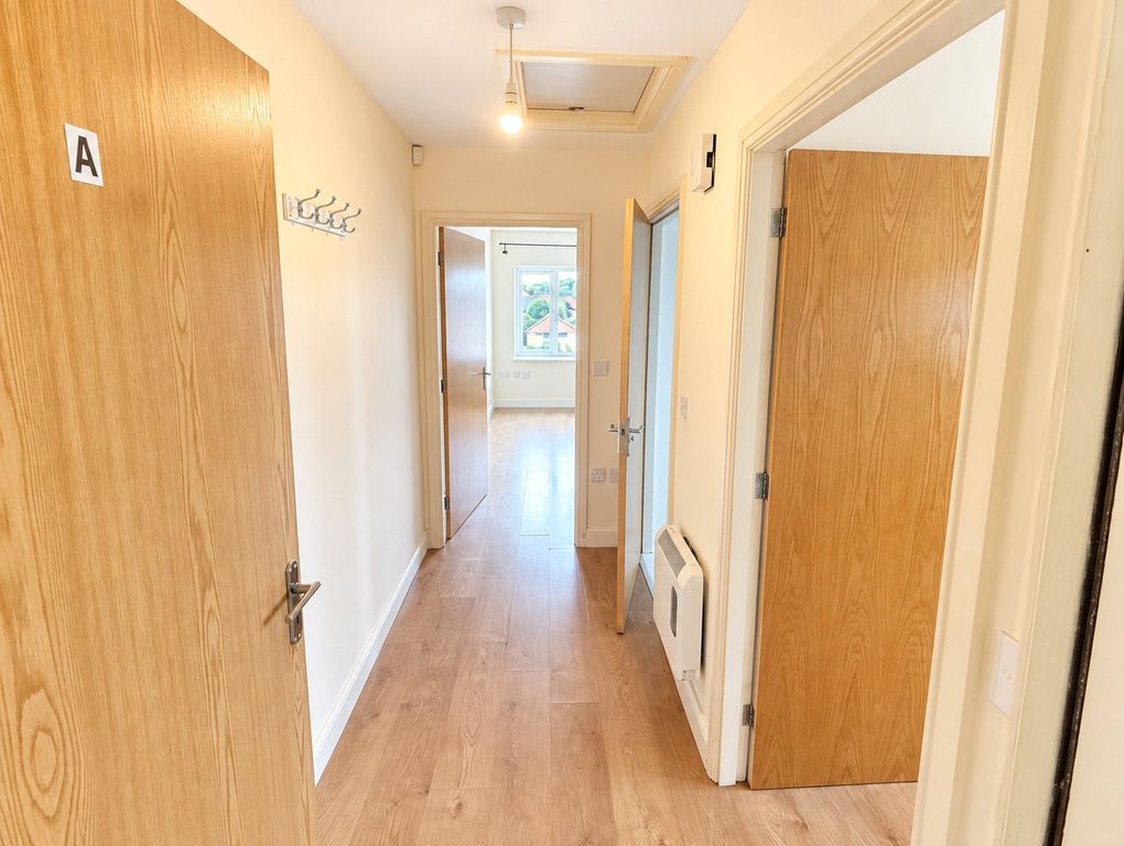Property photo 3 of 9 Hallway
