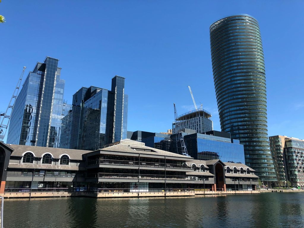 Property photo 1 of 12 Harbour Island External