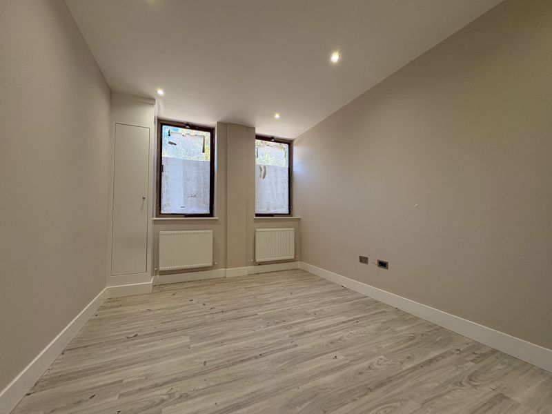 Property photo 3 of 5 Photo 4