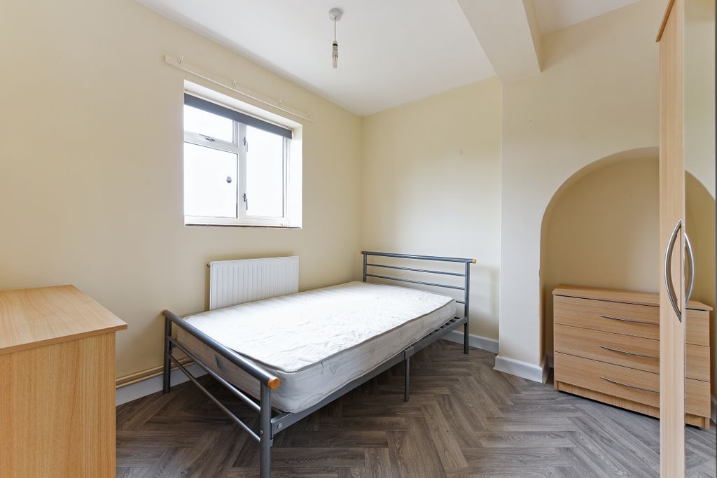 Additional image 16 of 10 bed shared accommodation to rentMinden Way, Stanmore SO22