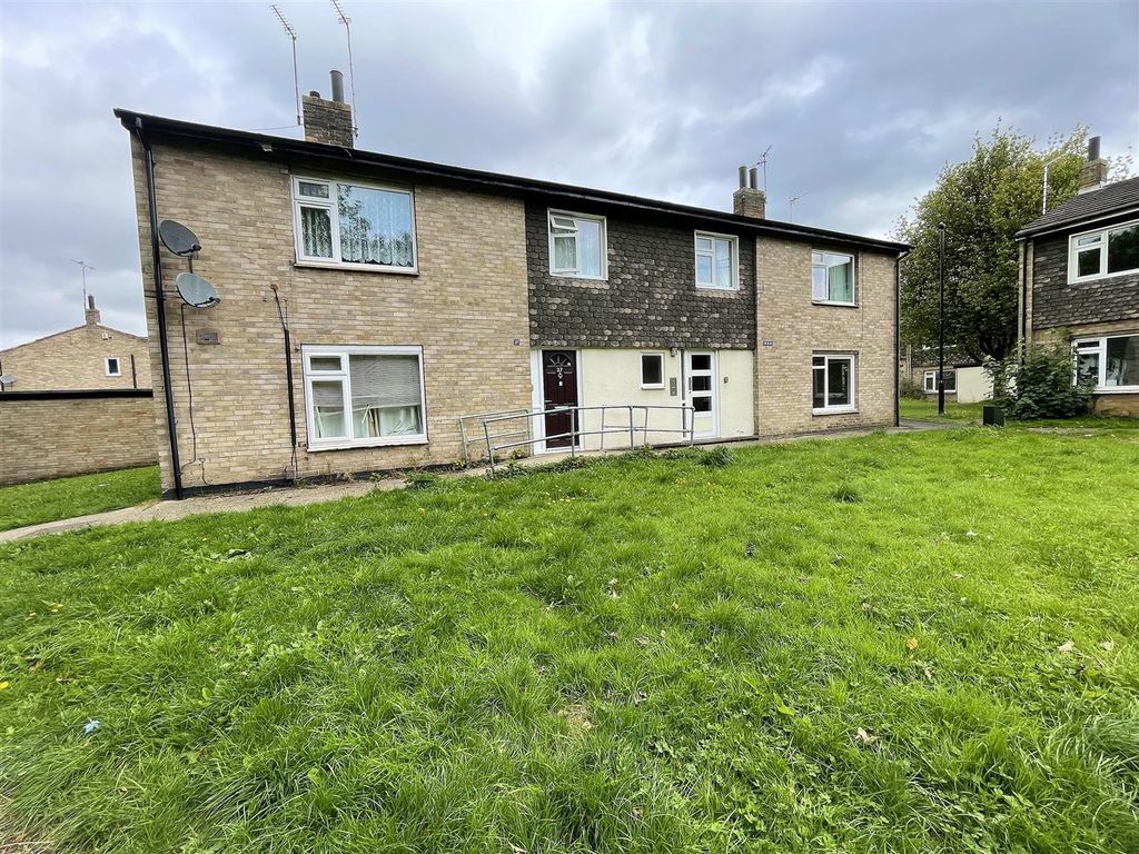 Property photo 1 of 8 External