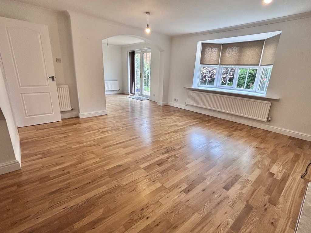 Property photo 3 of 17 Not Specified