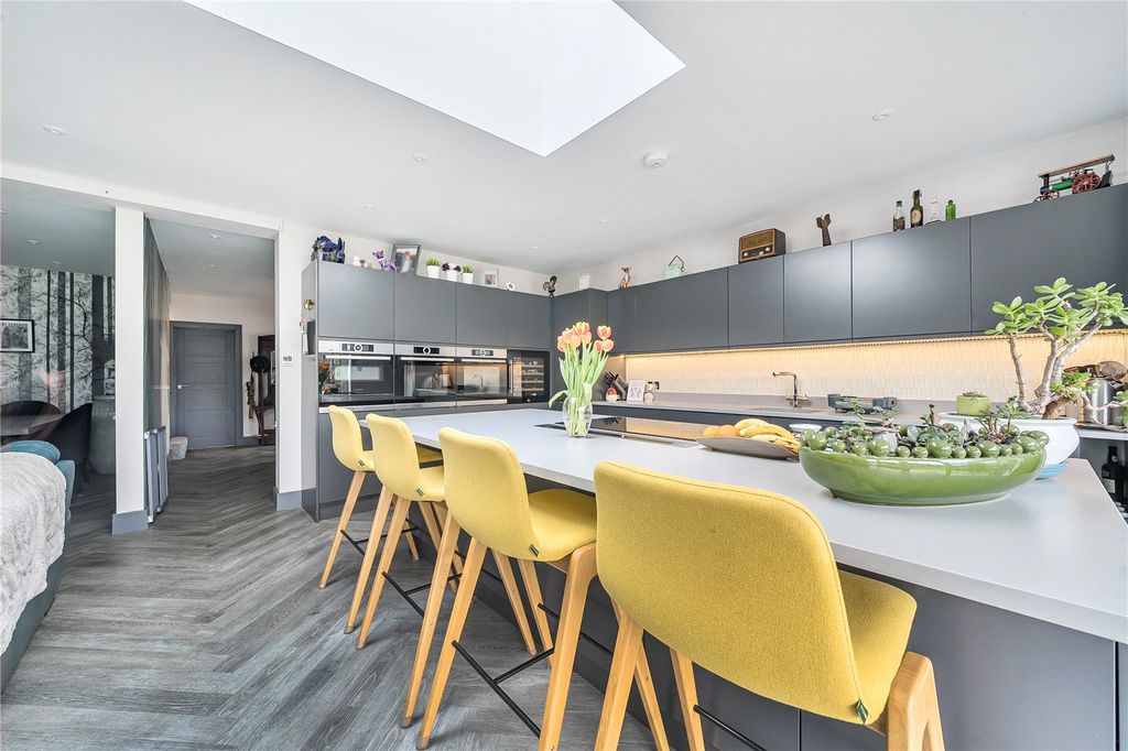 Property photo 1 of 21 Picture 1