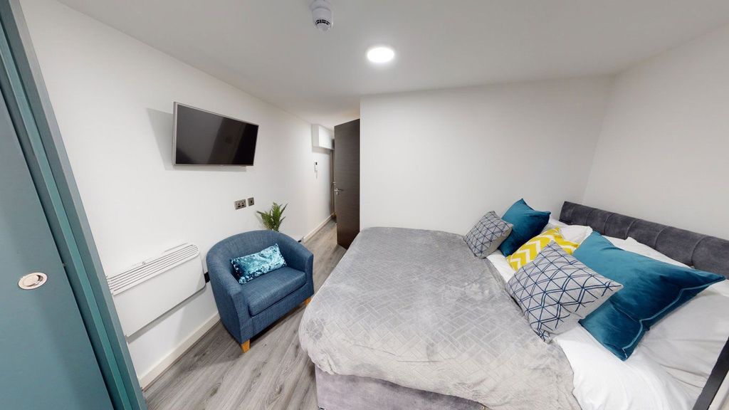 Property photo 2 of 4