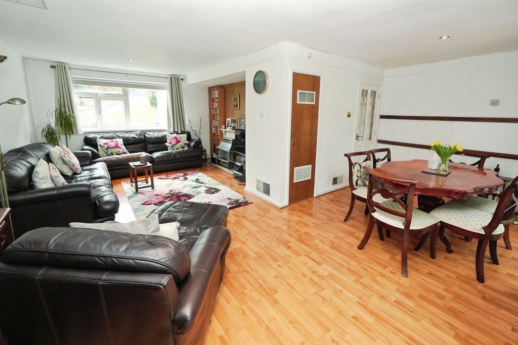 Property photo 2 of 26 Lounge/Dining Room