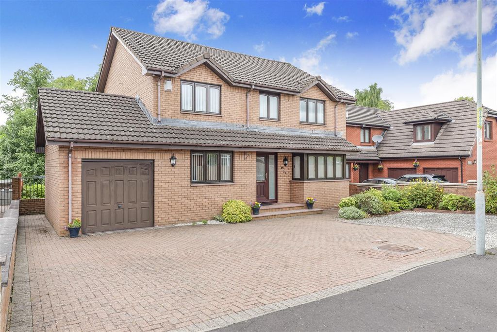 Property photo 1 of 44