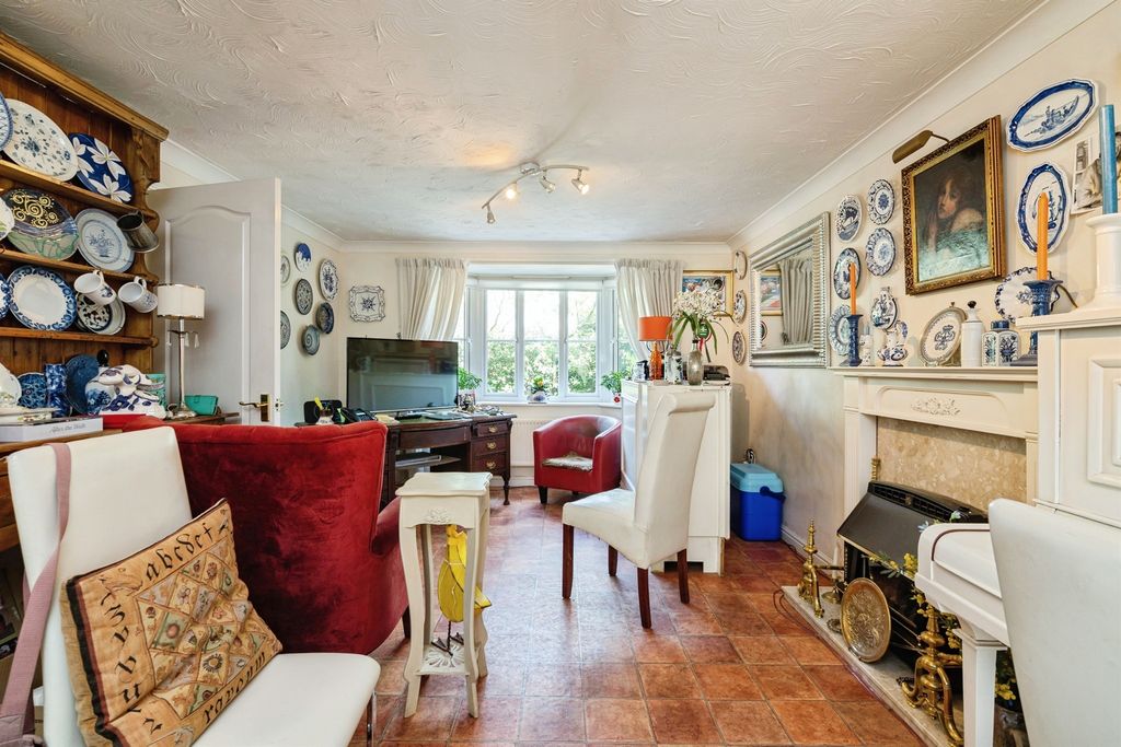 Property photo 3 of 41