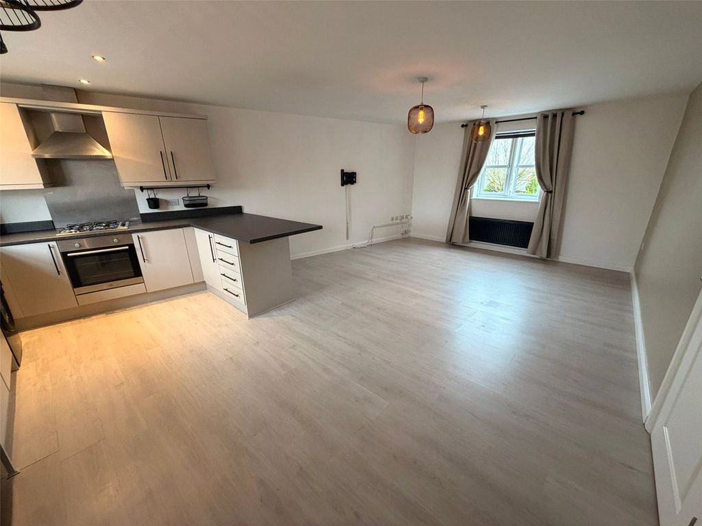 Property photo 2 of 14 Picture No. 07