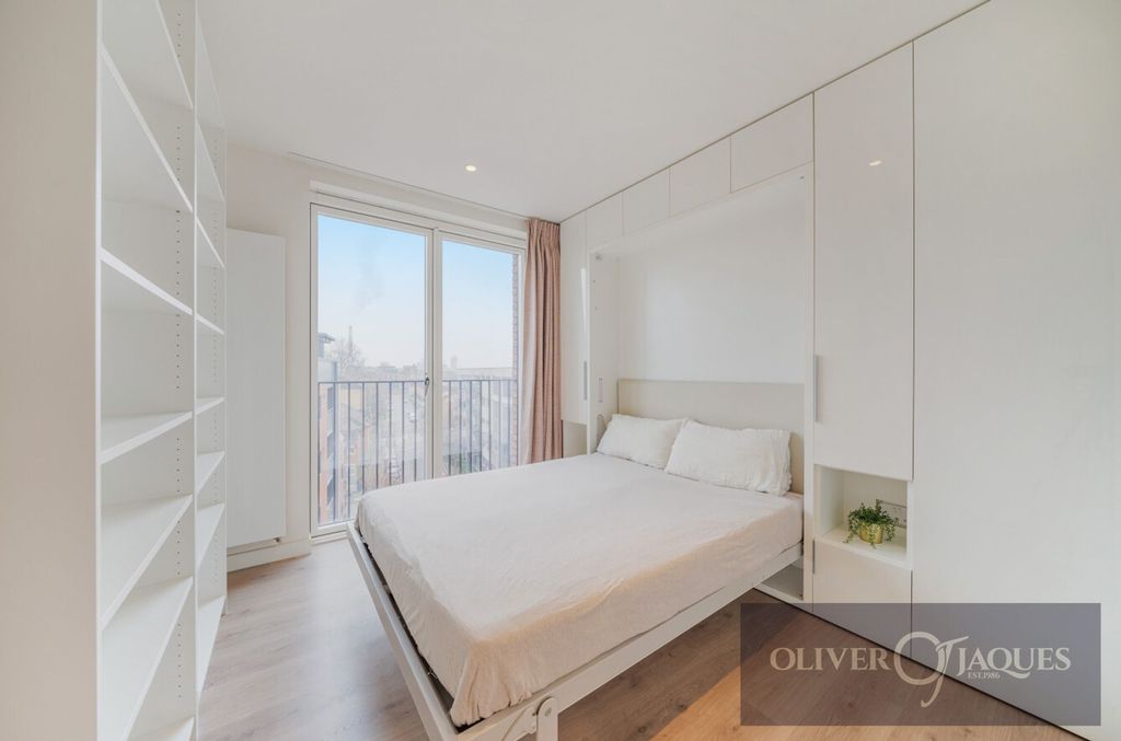 Property photo 3 of 25