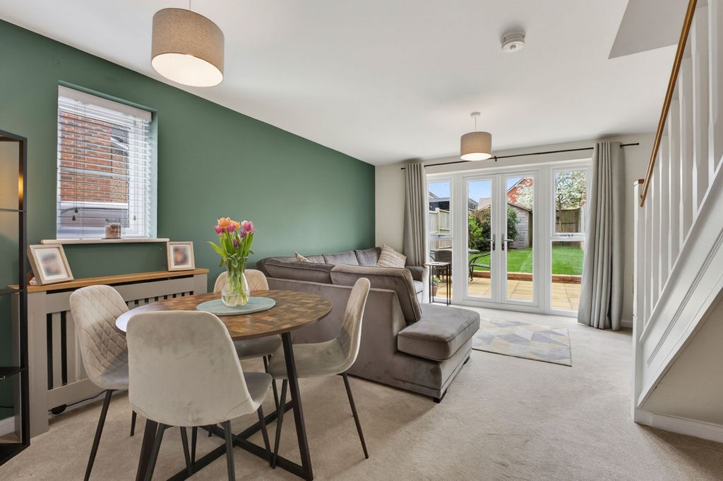 Property photo 3 of 25