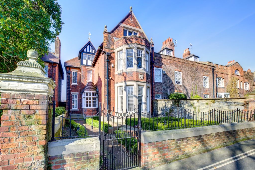 Property photo 2 of 41 2924125