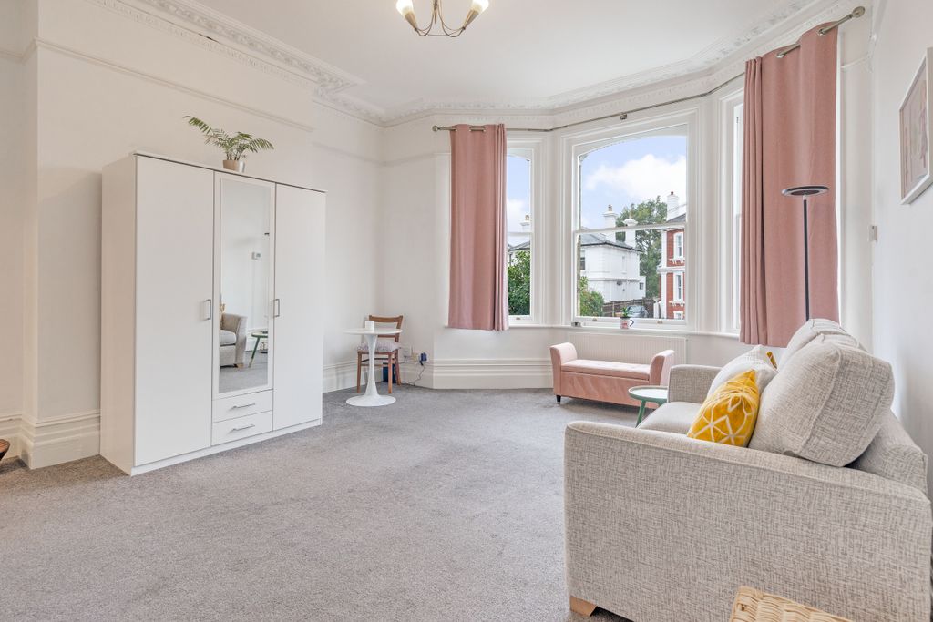 Property photo 2 of 7 Living Area